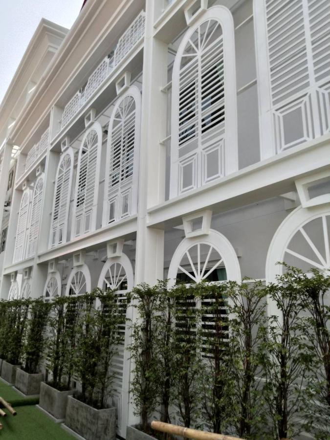 Peranakan House Phuket Exterior photo