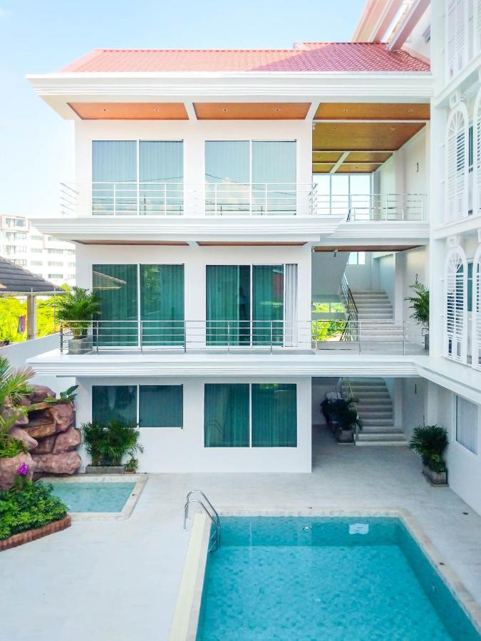 Peranakan House Phuket Exterior photo