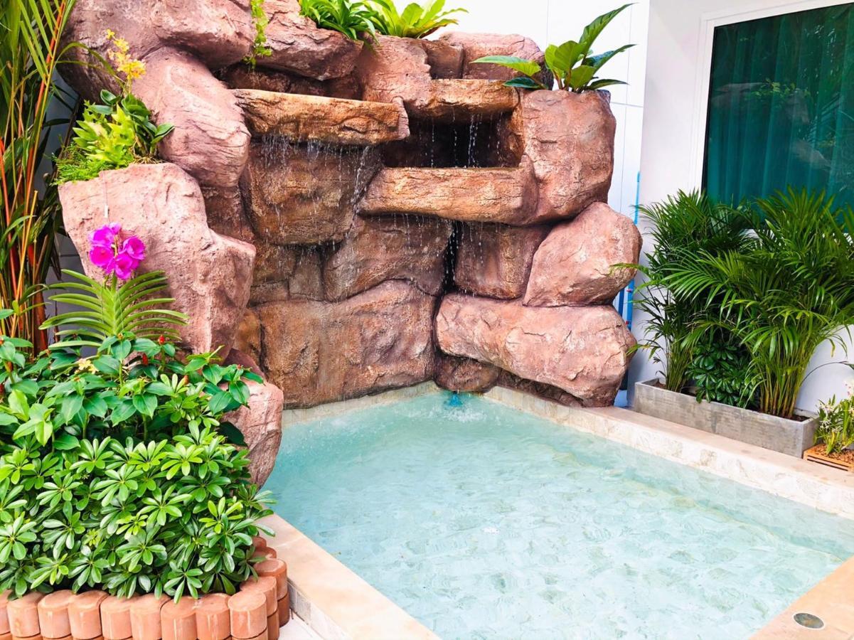 Peranakan House Phuket Exterior photo